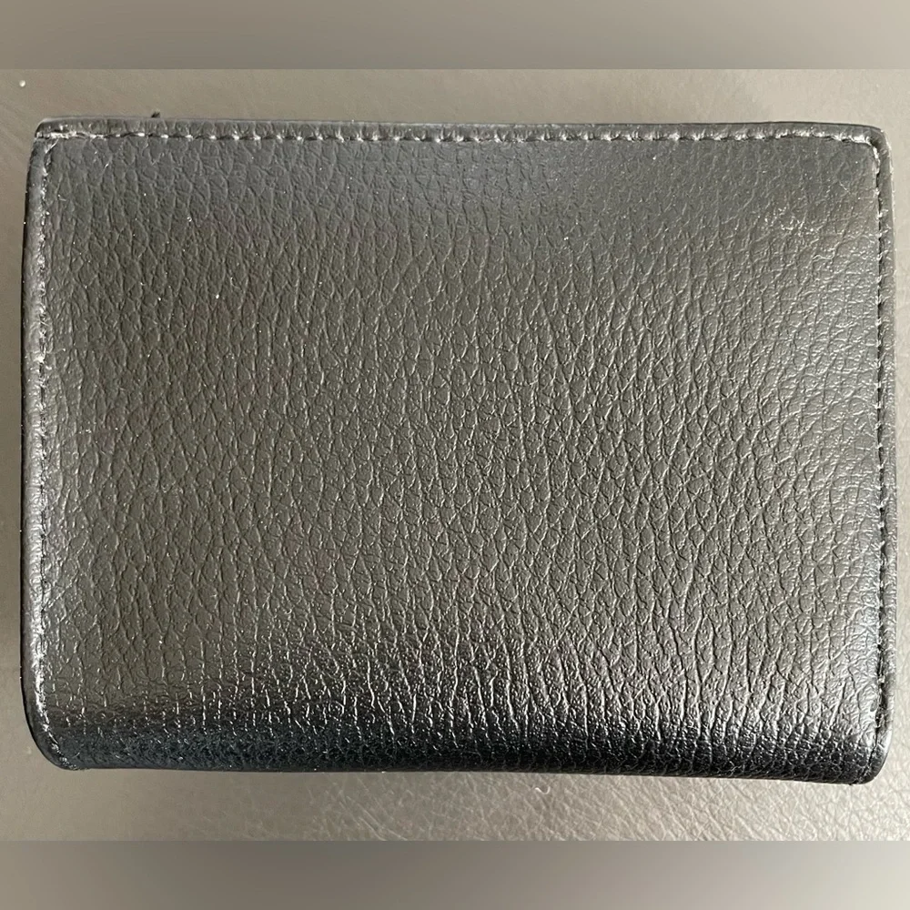Esprit Wallet - Picture 2 of 8